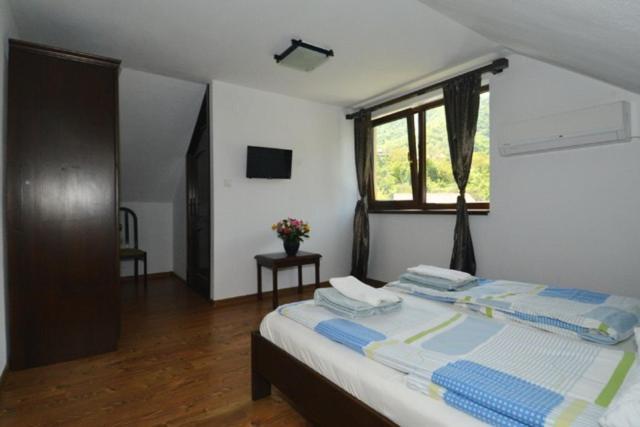 Vila Golful Dunarii Dubova Exterior foto