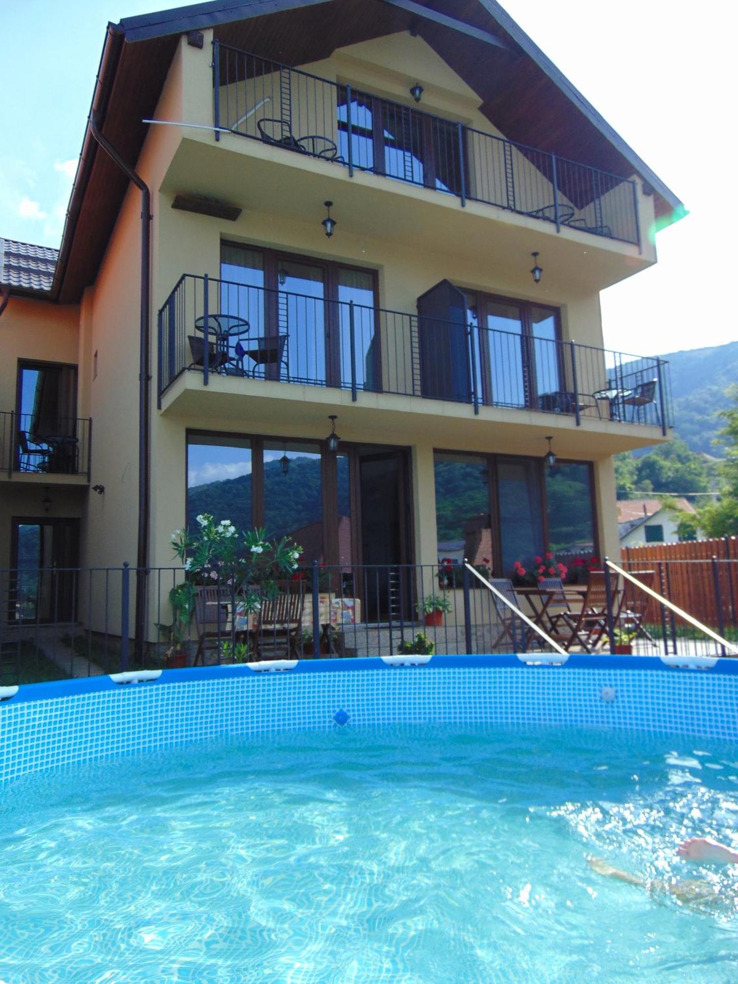 Vila Golful Dunarii Dubova Exterior foto